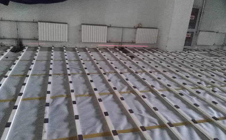 新疆企口體育木地板哪個(gè)品牌好