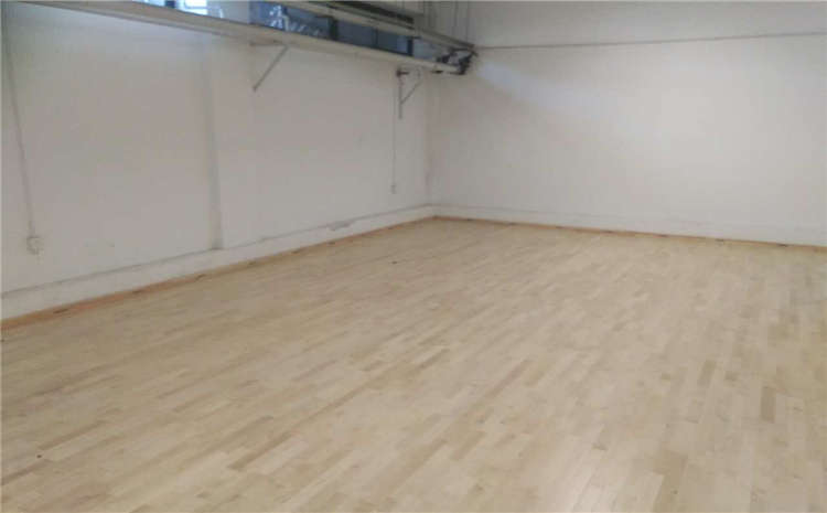 廣西楓木體育木地板安裝