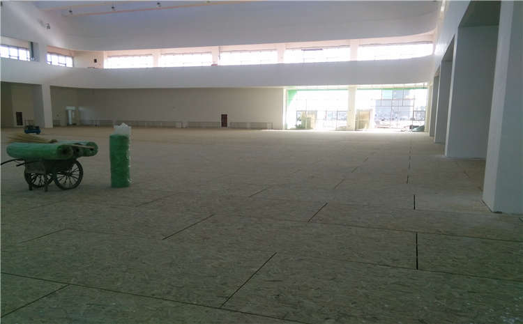 俄勒岡松籃球場實木地板哪個牌子好？