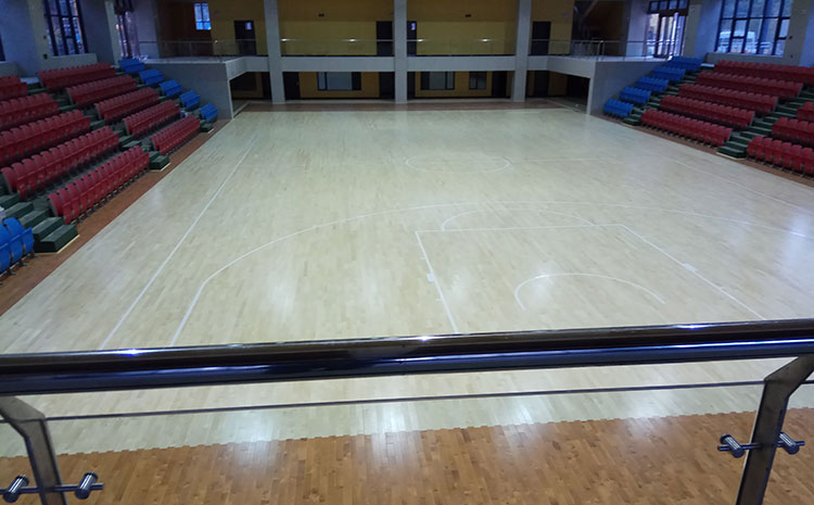 楓木舞臺實(shí)木地板造價