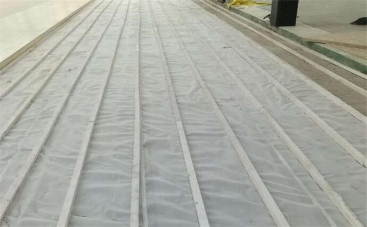 指接板排球館木地板一般多少錢?