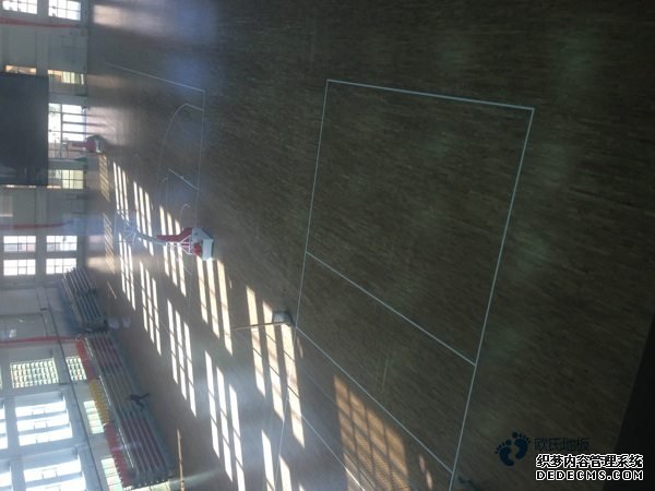 訓(xùn)練館籃球木地板每平米價(jià)格